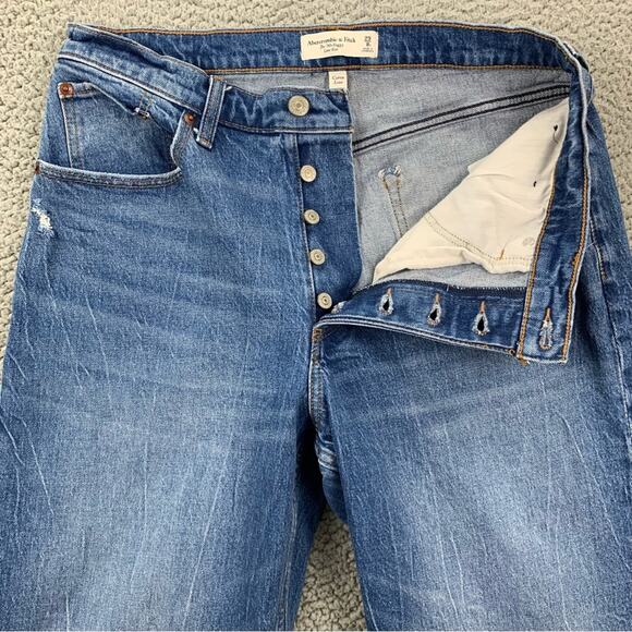 Abercrombie & Fitch Women's The '90's Baggy Low Rise Jeans - Size: 29/8s - Picture 7 of 15